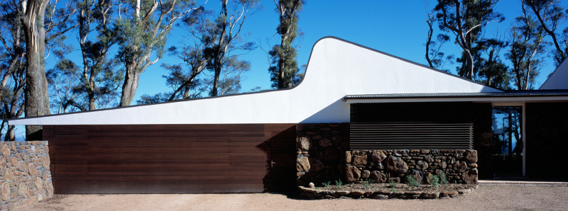Luigi Rosselli, Curved Roof, Timber Cladding