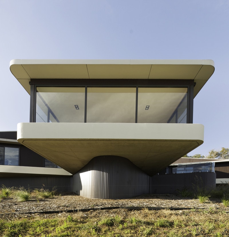 Luigi Rosselli, Floating House, Cantilever, Corrugated iron and off-form concrete
